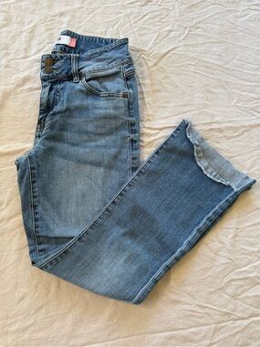 Cabi High-Low Crop Jeans #6070 Blue Distressed Raw Hem Denim [2]